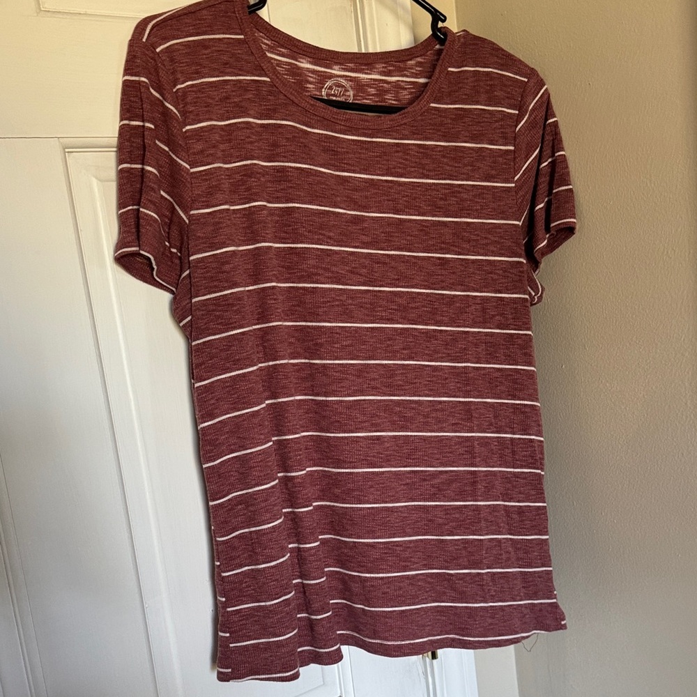 Maurices Burgundy Striped Short Sleeve Tee